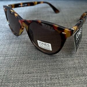 NWT JONES NEW YORK SUNGLASSES EYEWEAR ACCESSORY